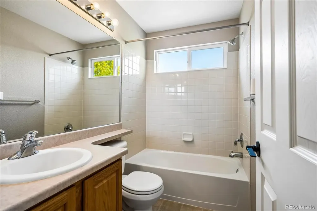 4454 S Himalaya Circle Aurora CO 80015
