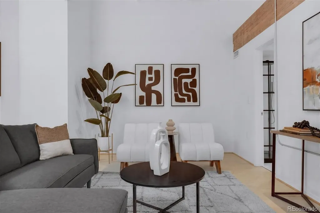 3225 Blake Street Denver CO 80205