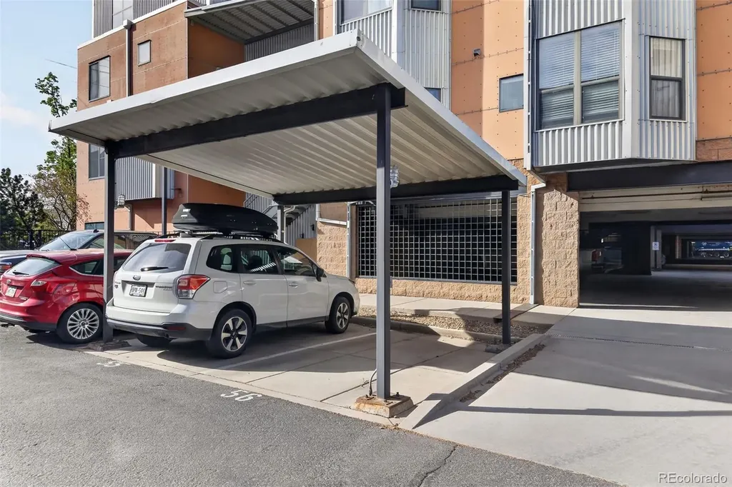 3225 Blake Street Denver CO 80205