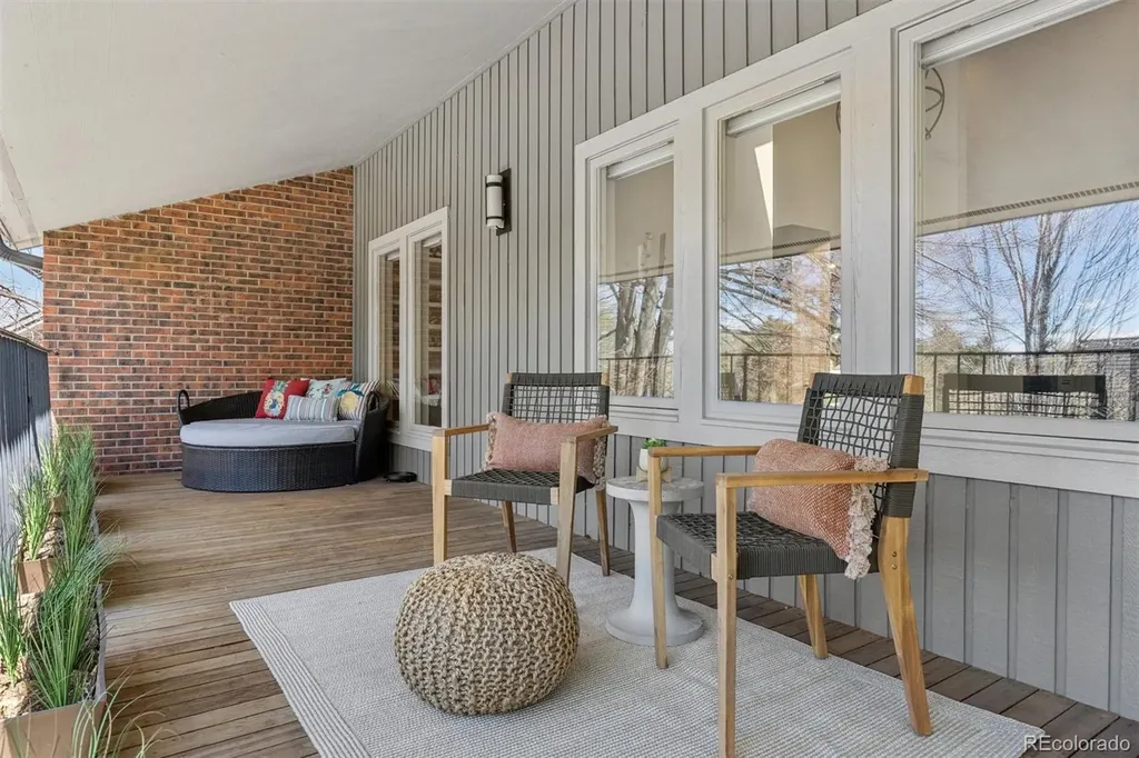 16 Beacon Hill Lane Greenwood Village CO 80111