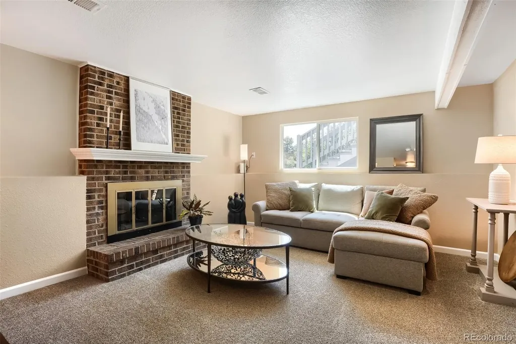 6551 S Albion Way Littleton CO 80121
