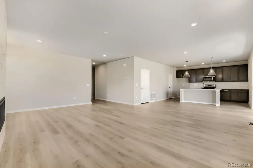 46435 Heritage Avenue Bennett CO 80102