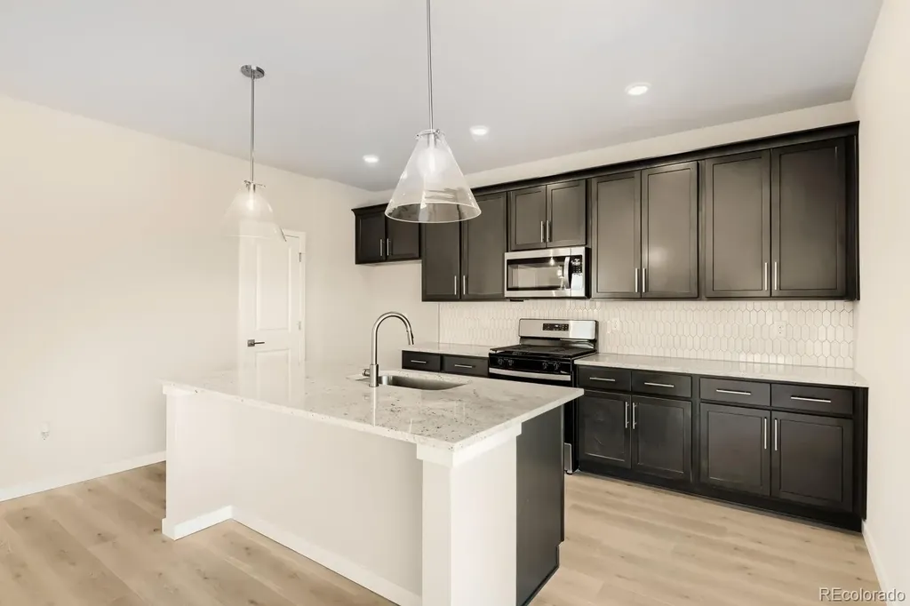 46435 Heritage Avenue Bennett CO 80102
