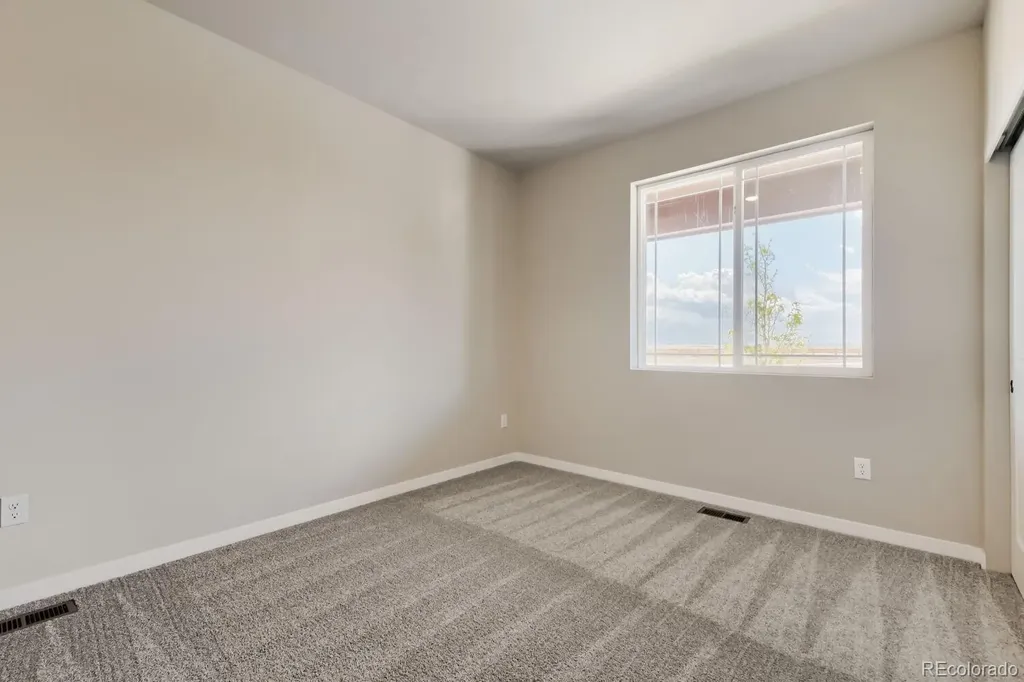 46435 Heritage Avenue Bennett CO 80102