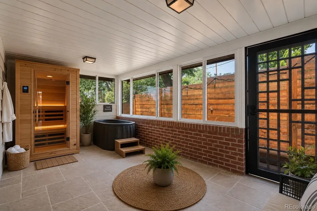5701 W 49th Avenue Denver CO 80212