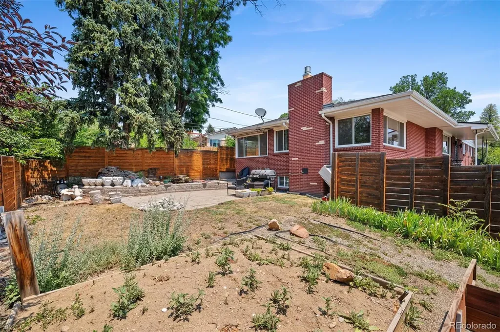5701 W 49th Avenue Denver CO 80212