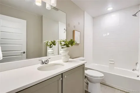 23588 E Ida Drive Aurora CO 80016
