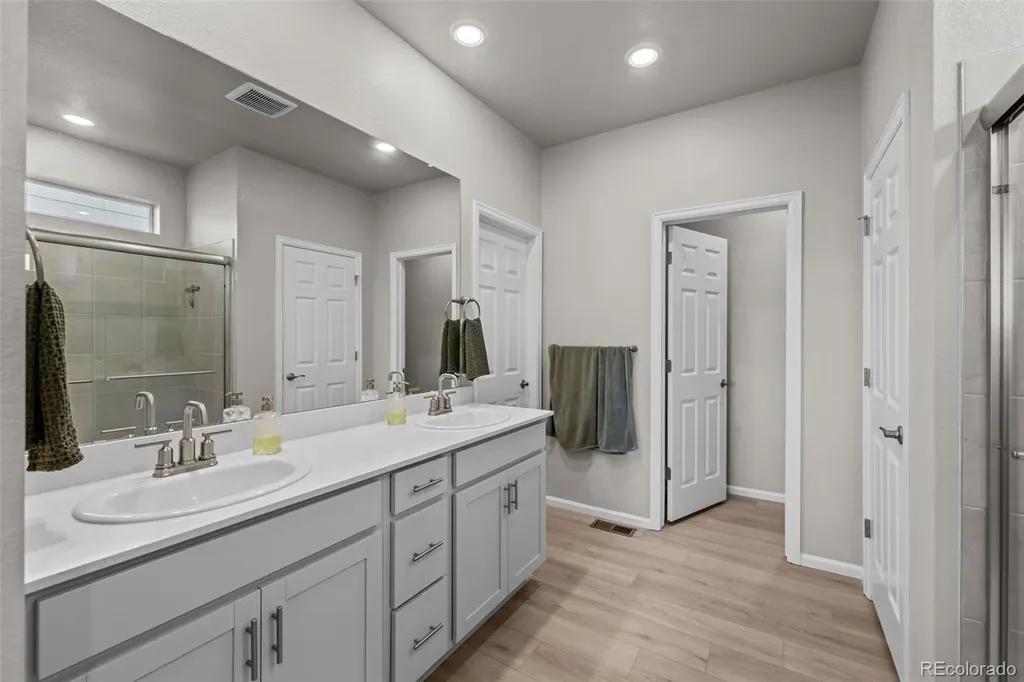 24088 E Atlantic Place Aurora CO 80018