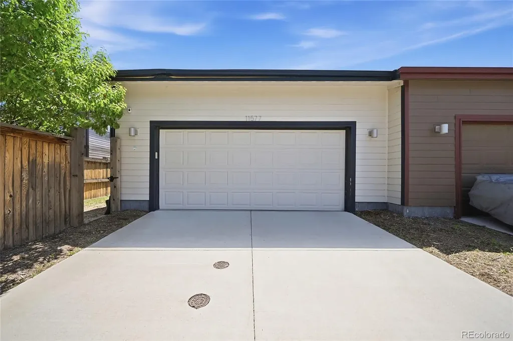 11577 E 25th Avenue Aurora CO 80010