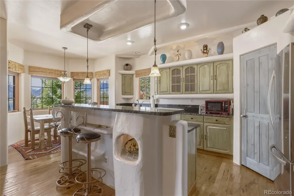 5910 County Road 10 Twin Lakes CO 81251