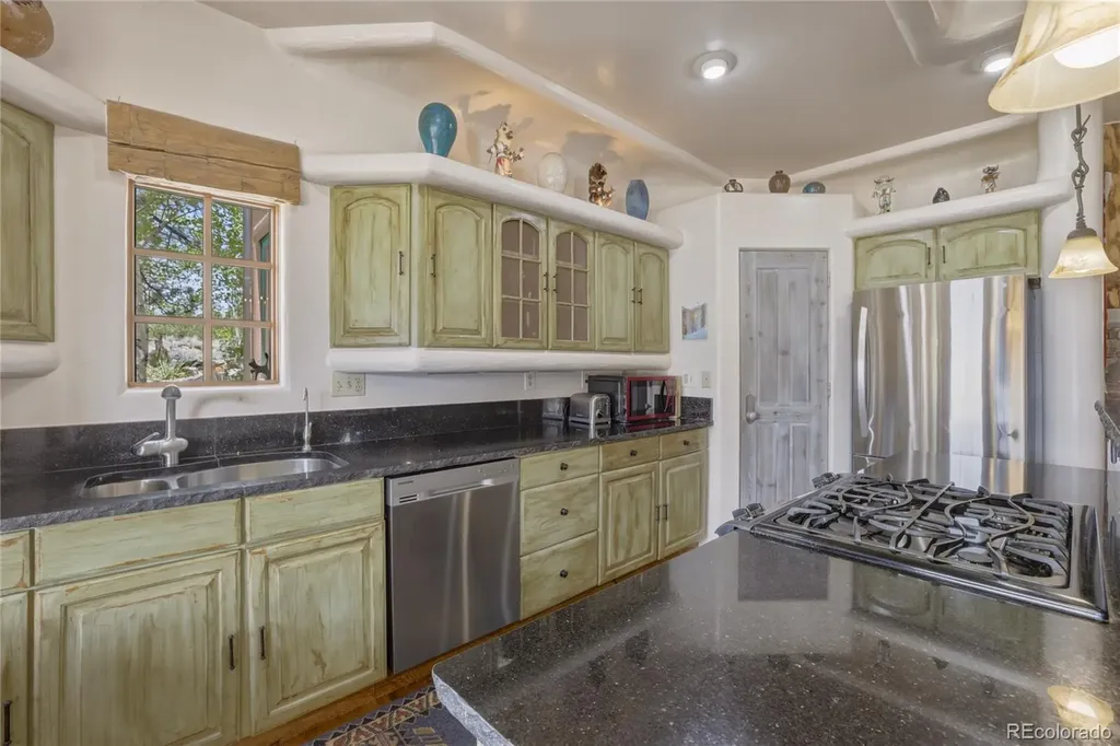 5910 County Road 10 Twin Lakes CO 81251