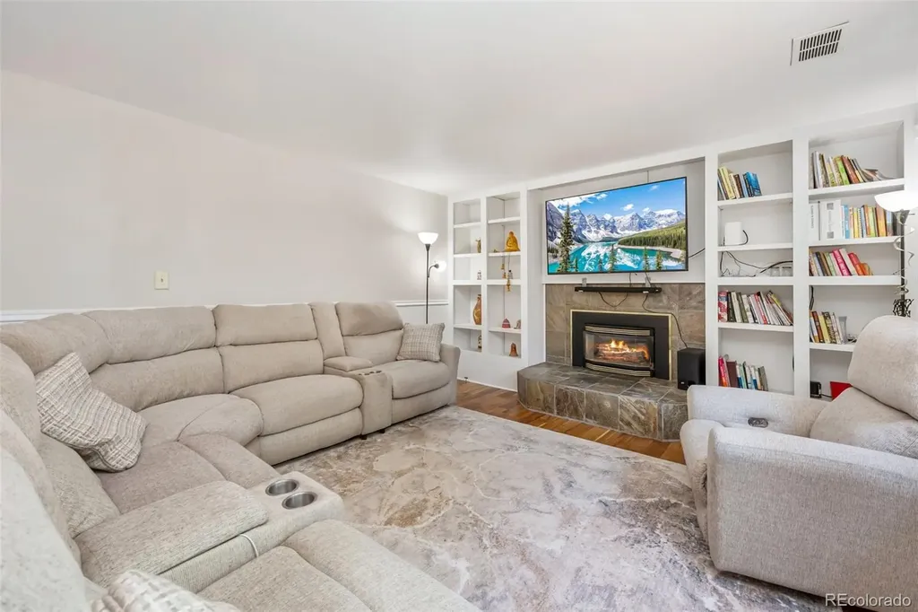 3004 S Xeric Court Denver CO 80231
