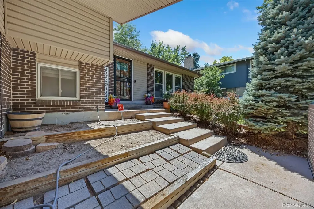 3004 S Xeric Court Denver CO 80231