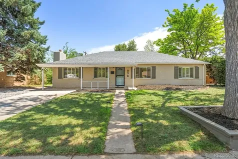 956 Racine Street Aurora CO 80011
