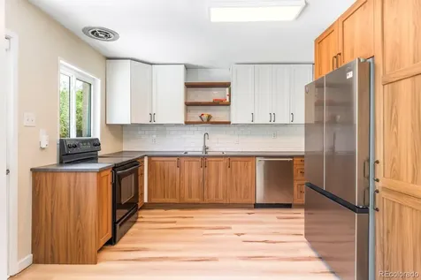 956 Racine Street Aurora CO 80011