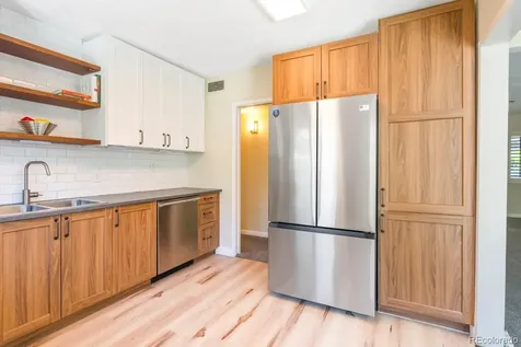 956 Racine Street Aurora CO 80011