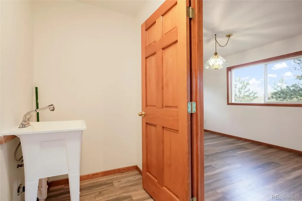 687 Crescent Lake Road Golden CO 80403