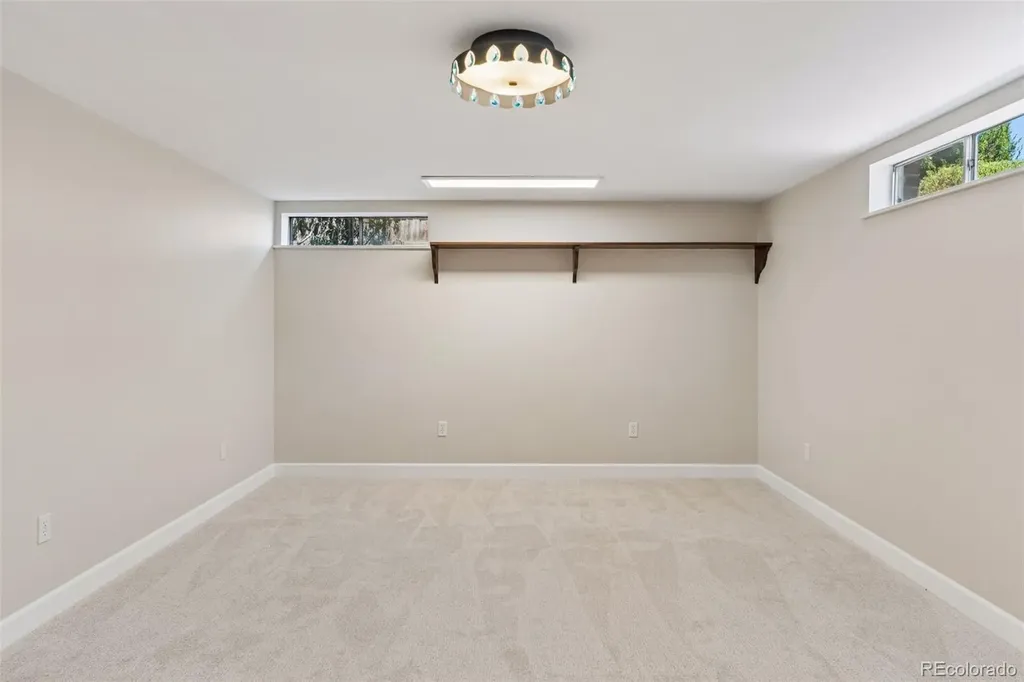 1995 S Poplar Street Denver CO 80224