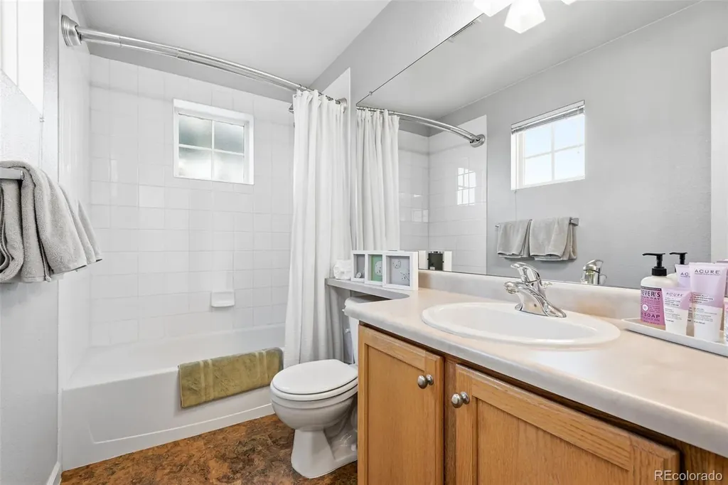 7610 S Shawnee Street Aurora CO 80016
