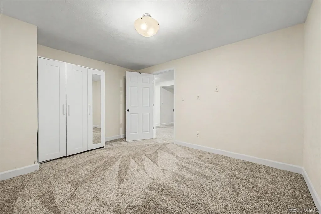 4002 S Argonne Way Aurora CO 80013