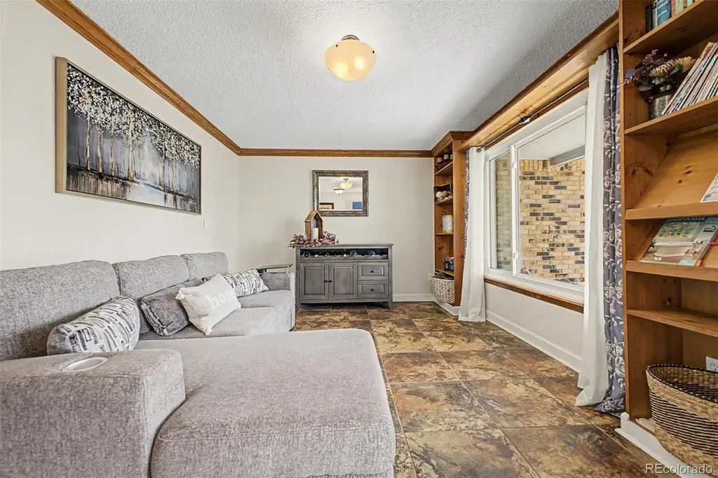 4002 S Argonne Way Aurora CO 80013