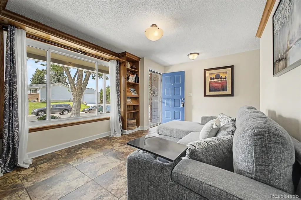 4002 S Argonne Way Aurora CO 80013