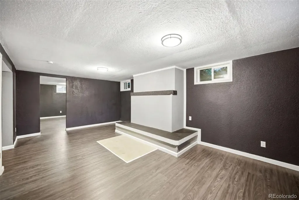1490 S Zephyr Street Lakewood CO 80232