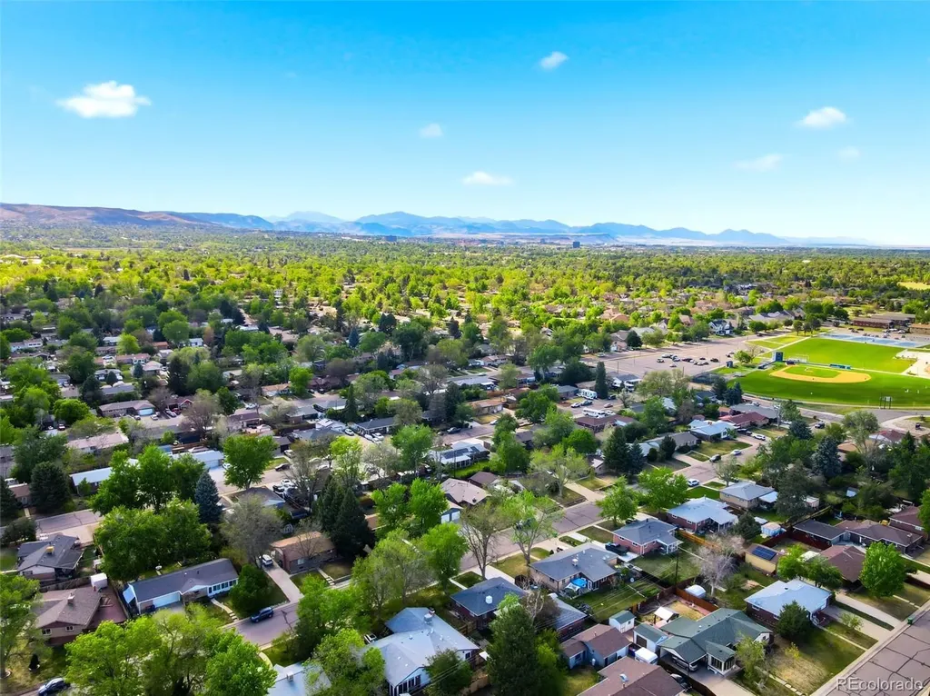 1490 S Zephyr Street Lakewood CO 80232