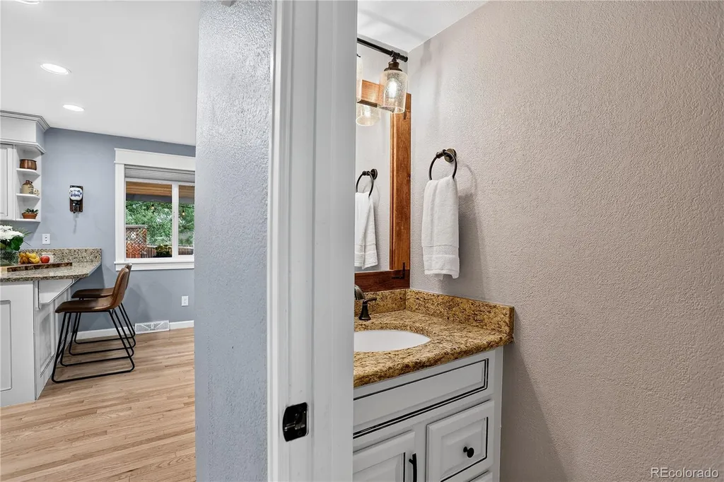8897 W Woodard Drive Lakewood CO 80227