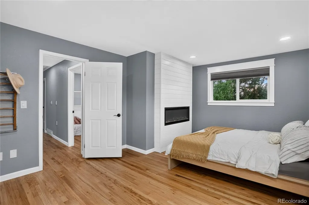 8897 W Woodard Drive Lakewood CO 80227