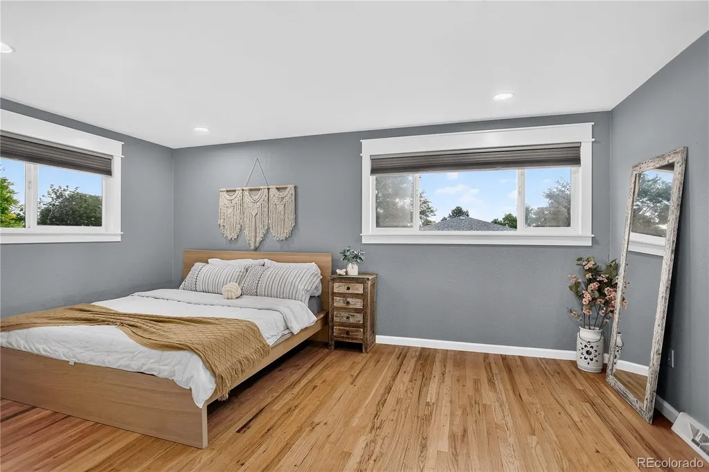 8897 W Woodard Drive Lakewood CO 80227