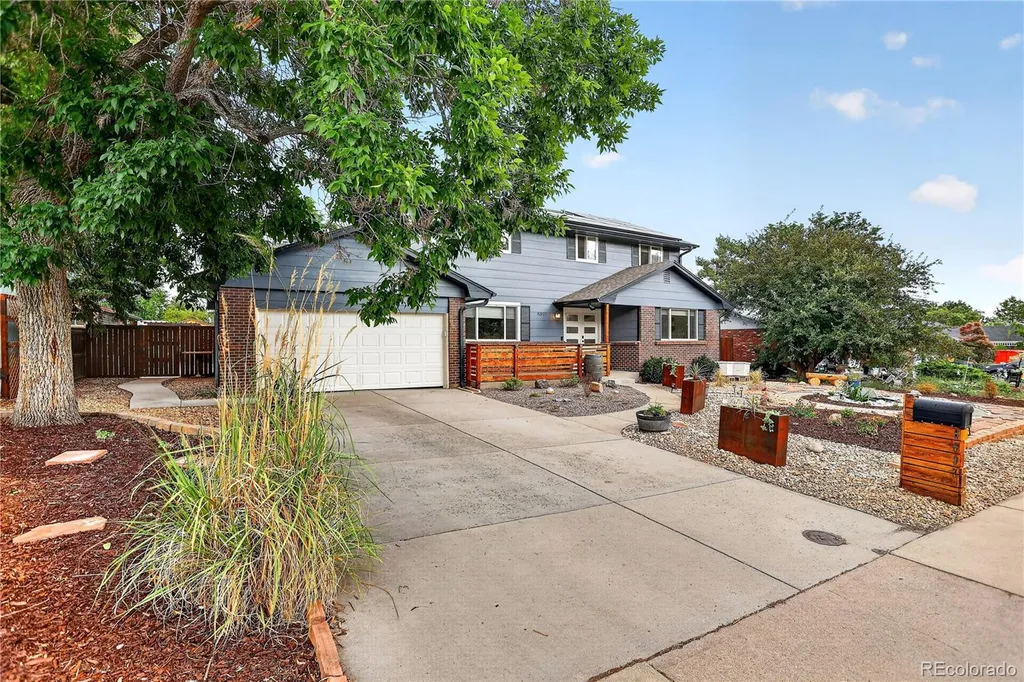 8897 W Woodard Drive Lakewood CO 80227