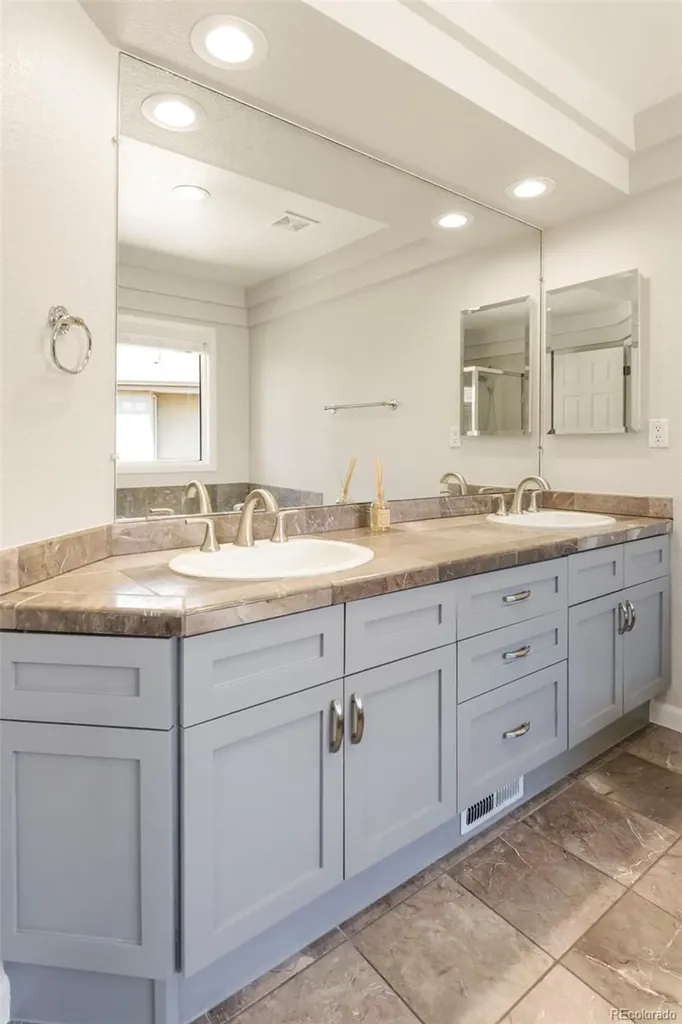 5048 E Cherry Creek South Drive Denver CO 80246