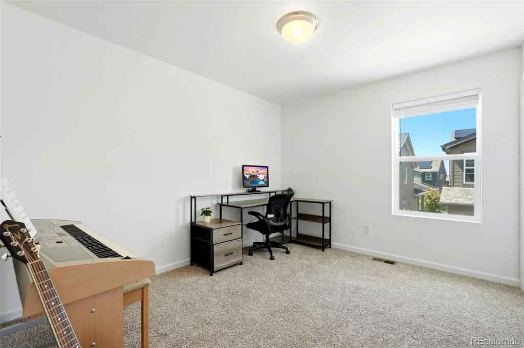 9915 Matchless Street Littleton CO 80125