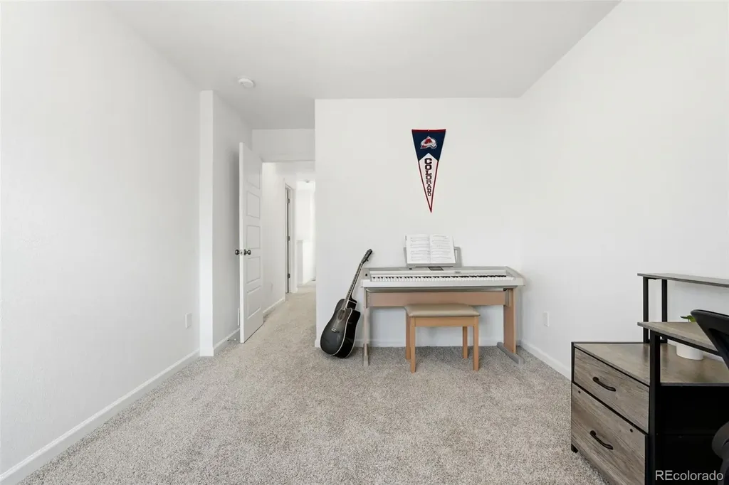 9915 Matchless Street Littleton CO 80125