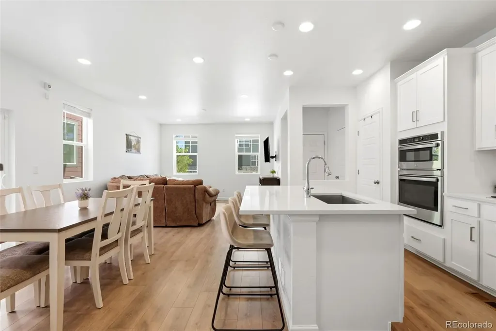 9915 Matchless Street Littleton CO 80125