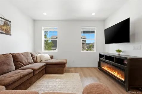 9915 Matchless Street Littleton CO 80125