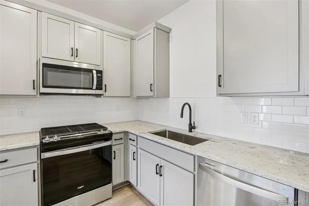 15339 W 68th Loop Arvada CO 80007