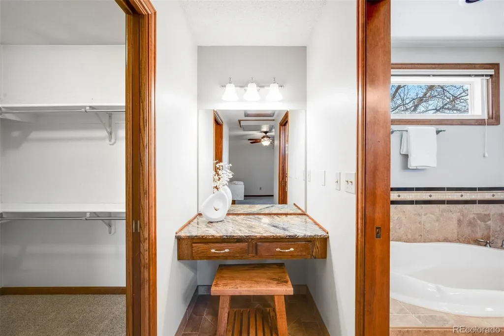4641 S Perry Way Denver CO 80236