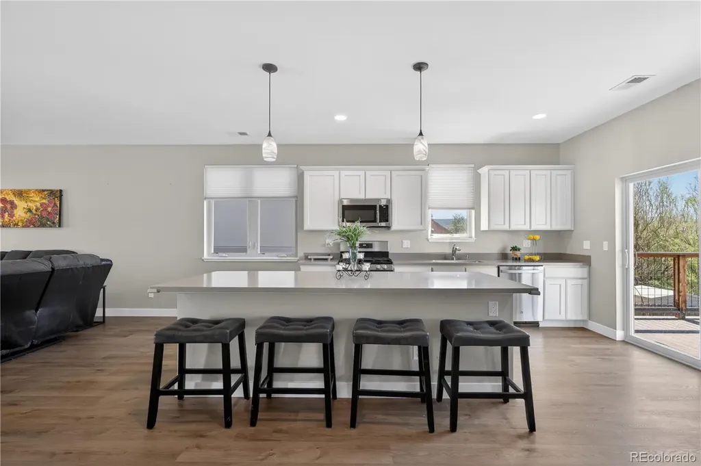 233 Roan Court Silt CO 81652