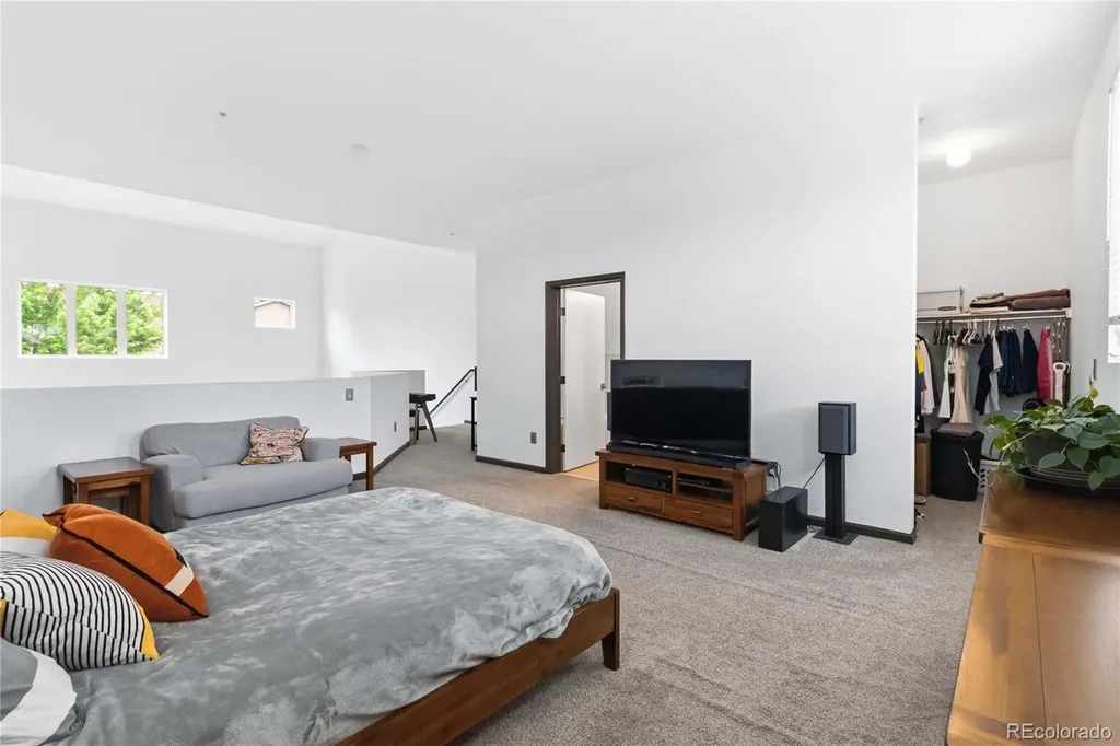 190 Roslyn Street Denver CO 80230