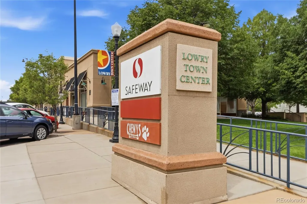 190 Roslyn Street Denver CO 80230