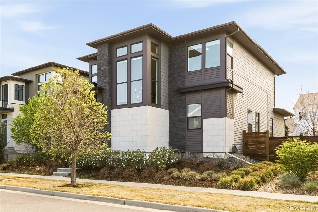 Denver CO, 6121 Chester Street
