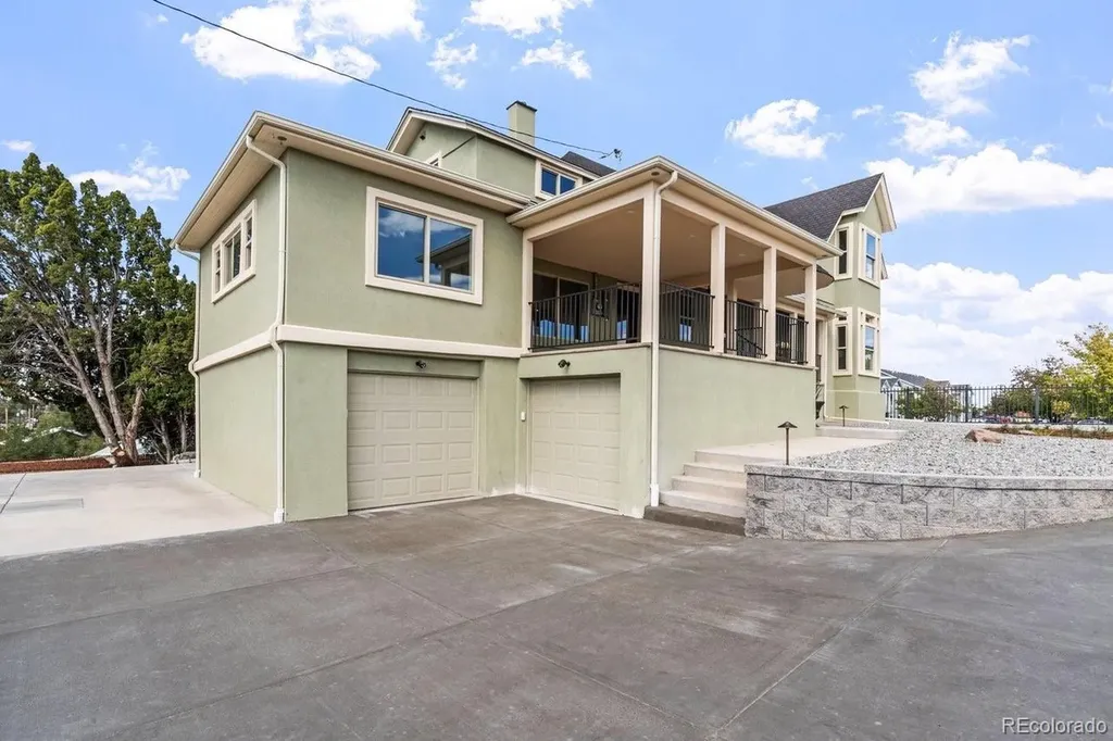 708 W 18th Street Pueblo CO 81003