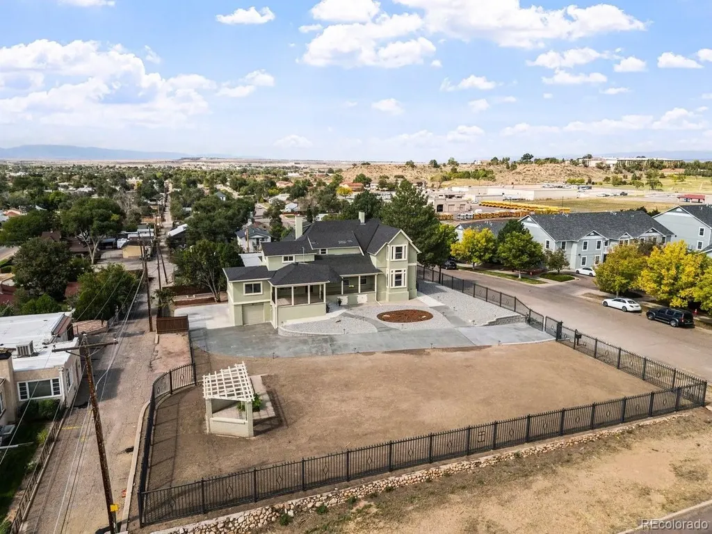 708 W 18th Street Pueblo CO 81003