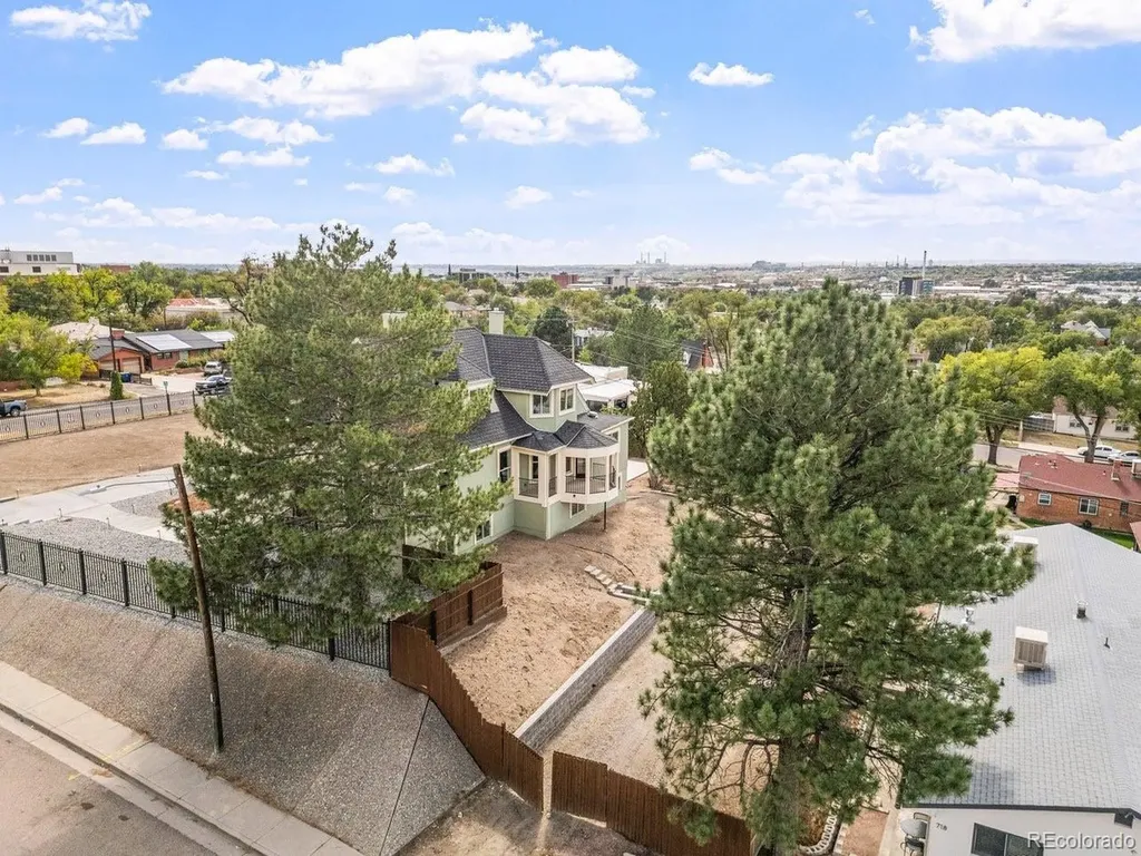 708 W 18th Street Pueblo CO 81003