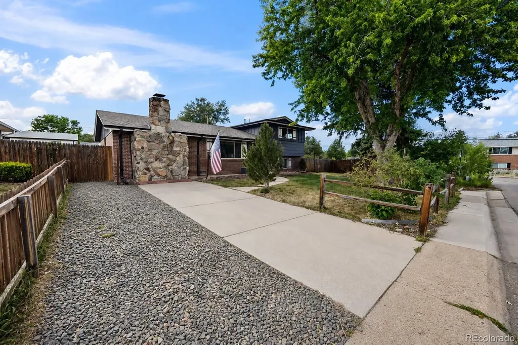 1505 S Endicott Street Lakewood CO 80232