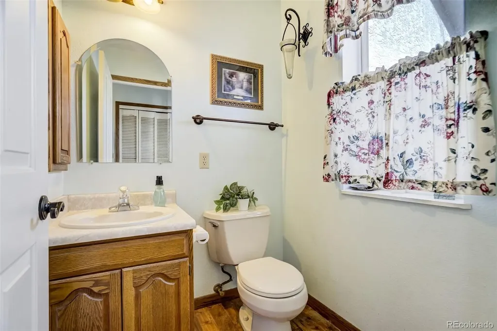 18300 County Road 105 Ramah CO 80832