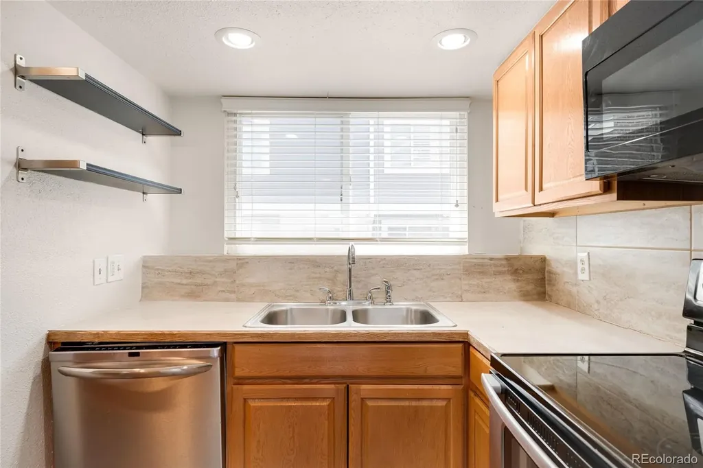 6545 W 84th Way Arvada CO 80003