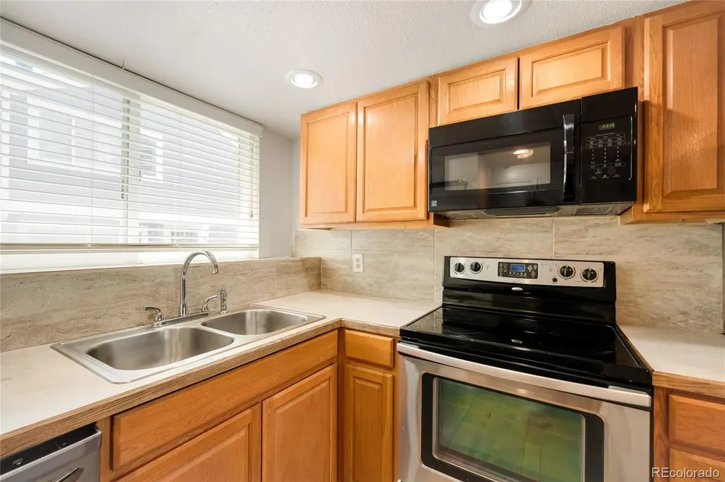 6545 W 84th Way Arvada CO 80003